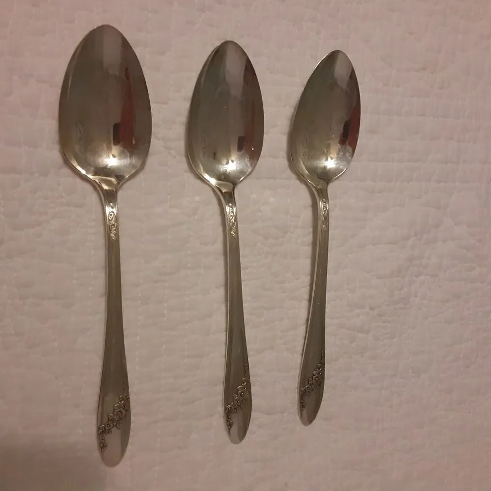 Vintage Oneida Community Tudor Plate Serving Spoons X3 Holidays